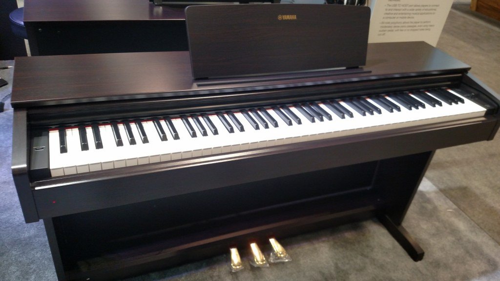 Yamaha YDP-103 digital piano