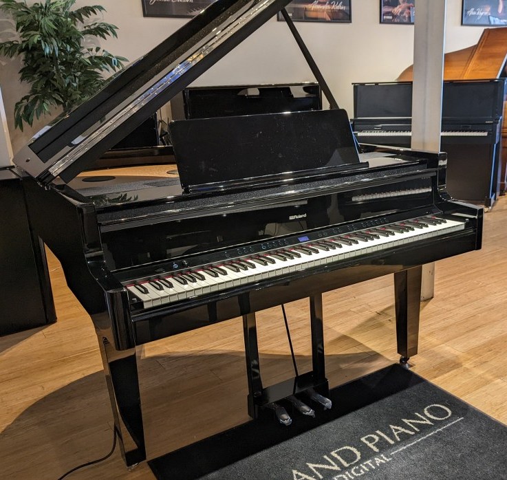 Roland GP9 digital grand Piano